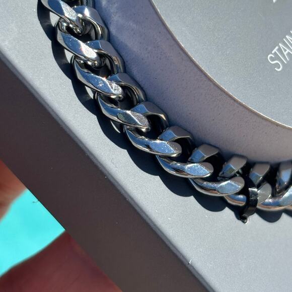 Nautica mens stainless steel Cuban link chain bracelet 8.5 in lobster clasp NIB - Picture 9 of 16